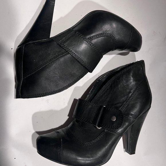 Seychelles Womens Black Almond Toe Leather Hook and Loop High Heel Bootie Size 9 - Picture 2 of 11